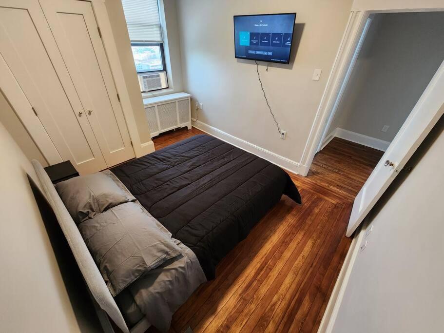 Elegant 2 Bed Gem! Mins From Nyc Apartamento Union City Exterior foto