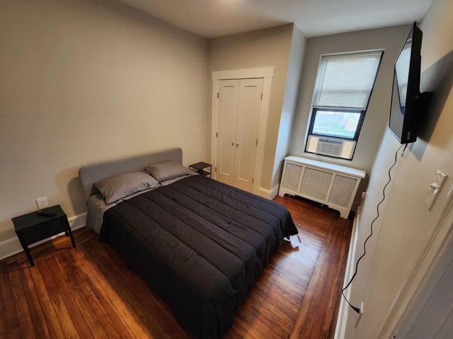 Elegant 2 Bed Gem! Mins From Nyc Apartamento Union City Exterior foto
