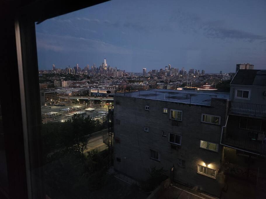 Elegant 2 Bed Gem! Mins From Nyc Apartamento Union City Exterior foto